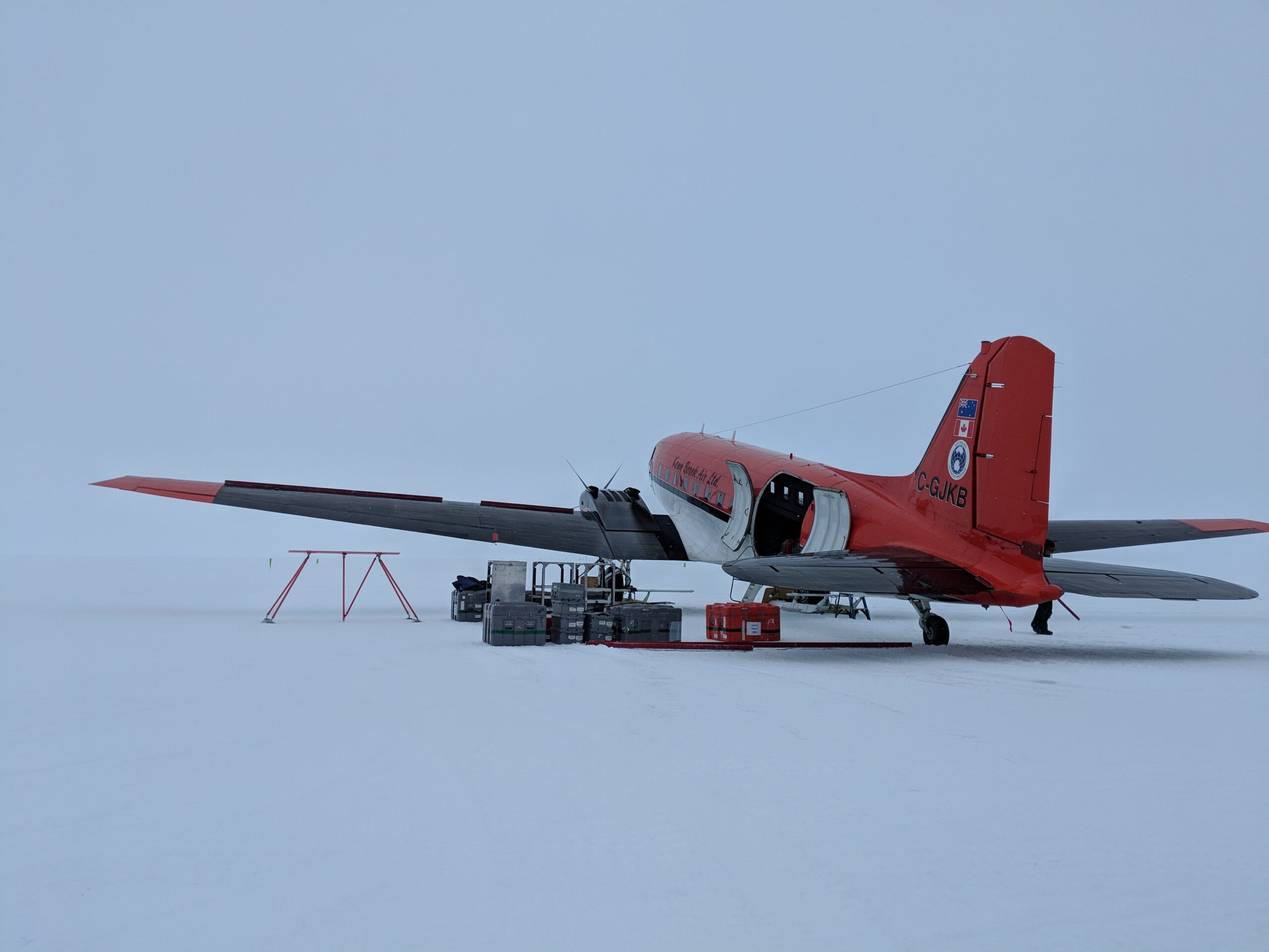 ICECAP airborne geophysics program conducting flights to measure the land beneath the ice sheet near Casey Station, East Antarctica. Credit: Dr Felicity McCormack (SAEF)